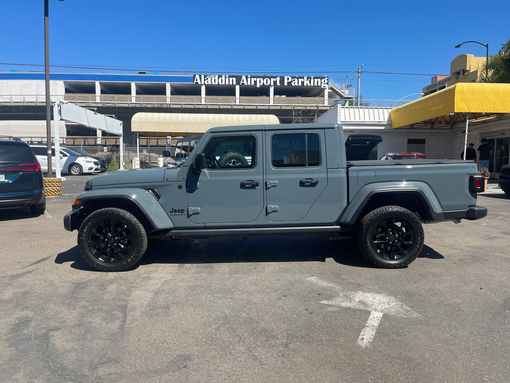 2025 Jeep Gladiator Nighthawk