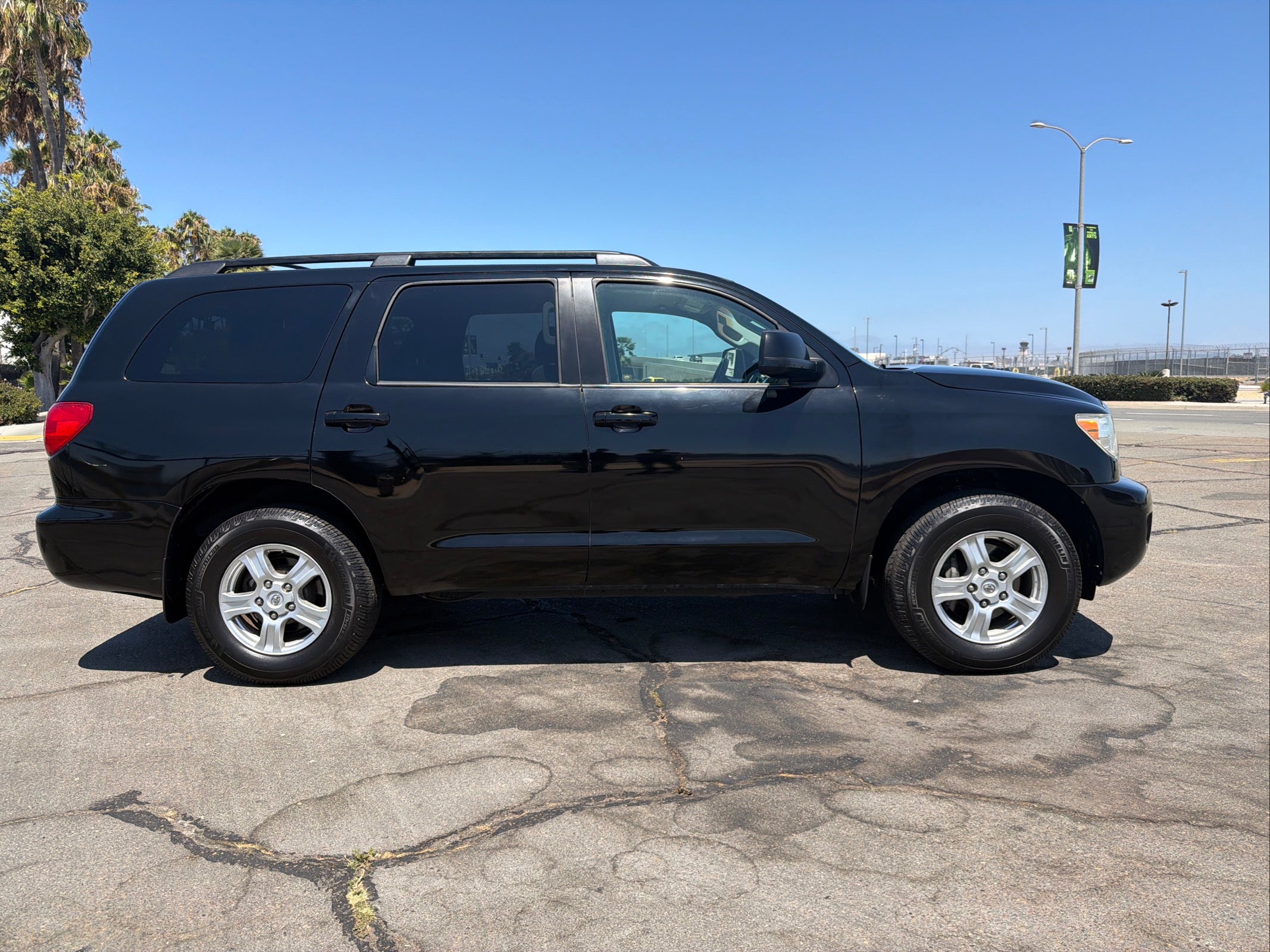 2008 TOYOTA SEQUOIA