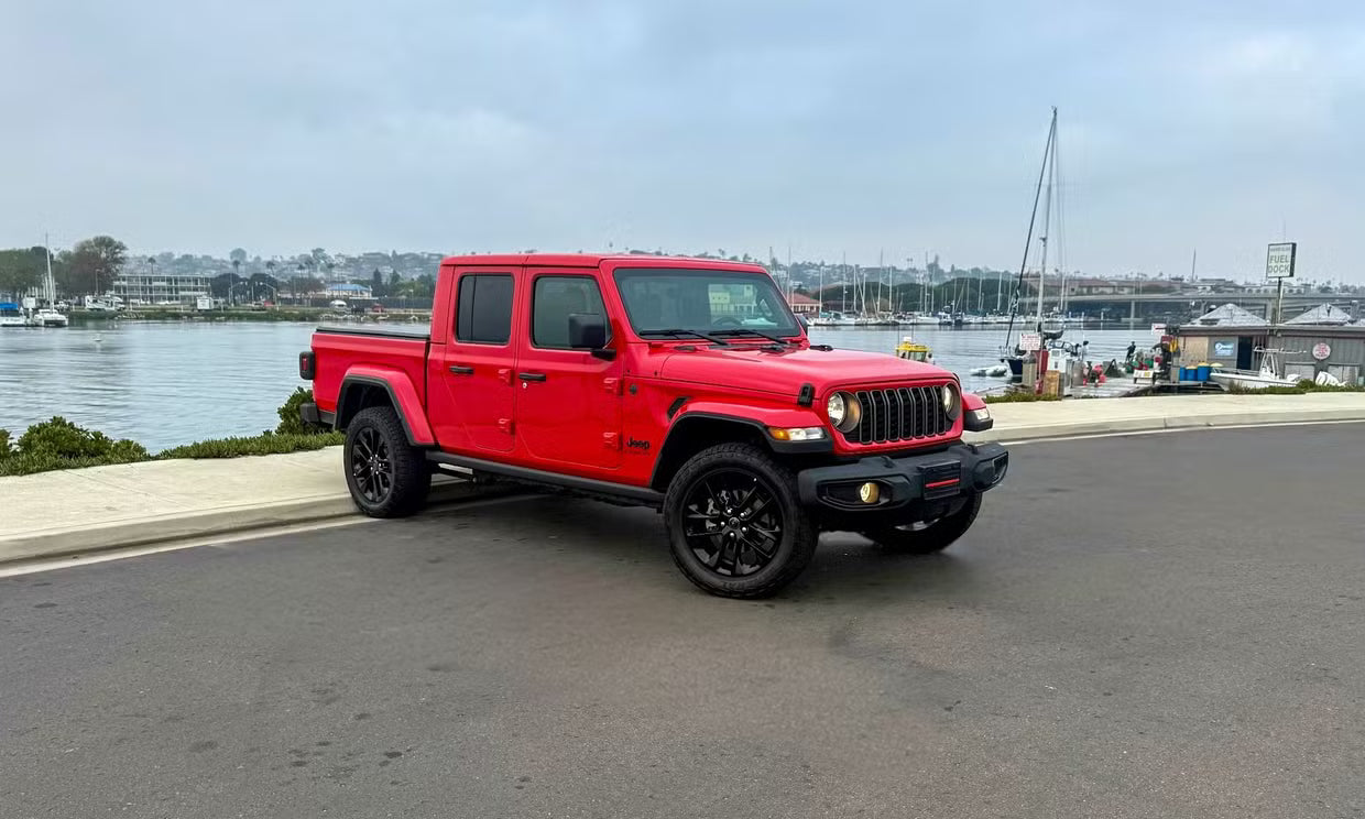 2024 Jeep Gladiator Nighthawks