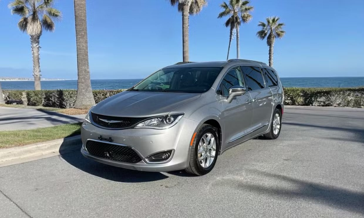 2020 CHRYSLER PACIFICA TOURING L