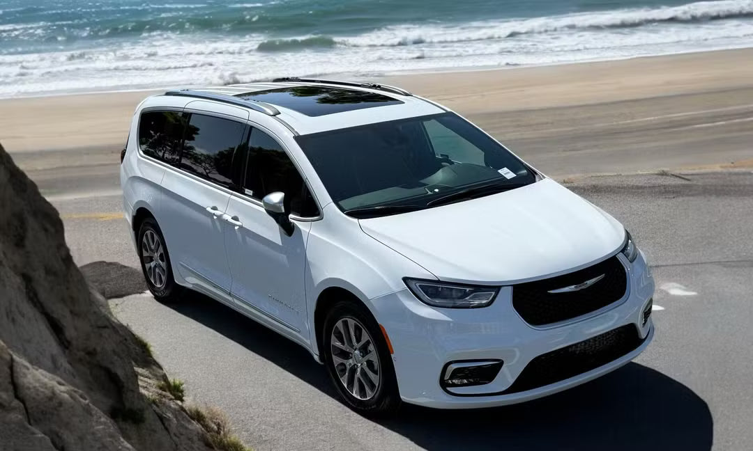 2025 CHRYSLER PACIFICA PINNACLE HYBRID