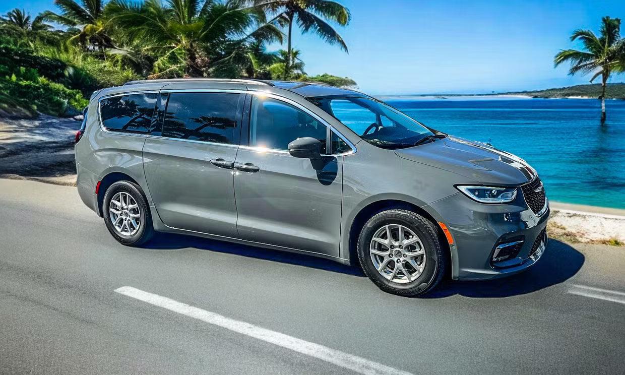 2022 CHRYSLER PACIFICA TOURING L